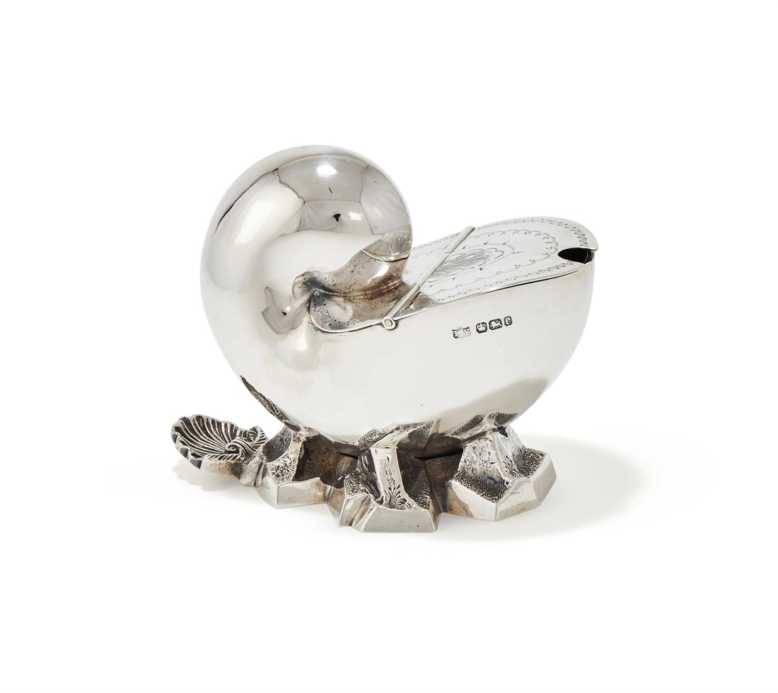 A VICTORIAN SILVER SPOON WARMER (1 of 3)