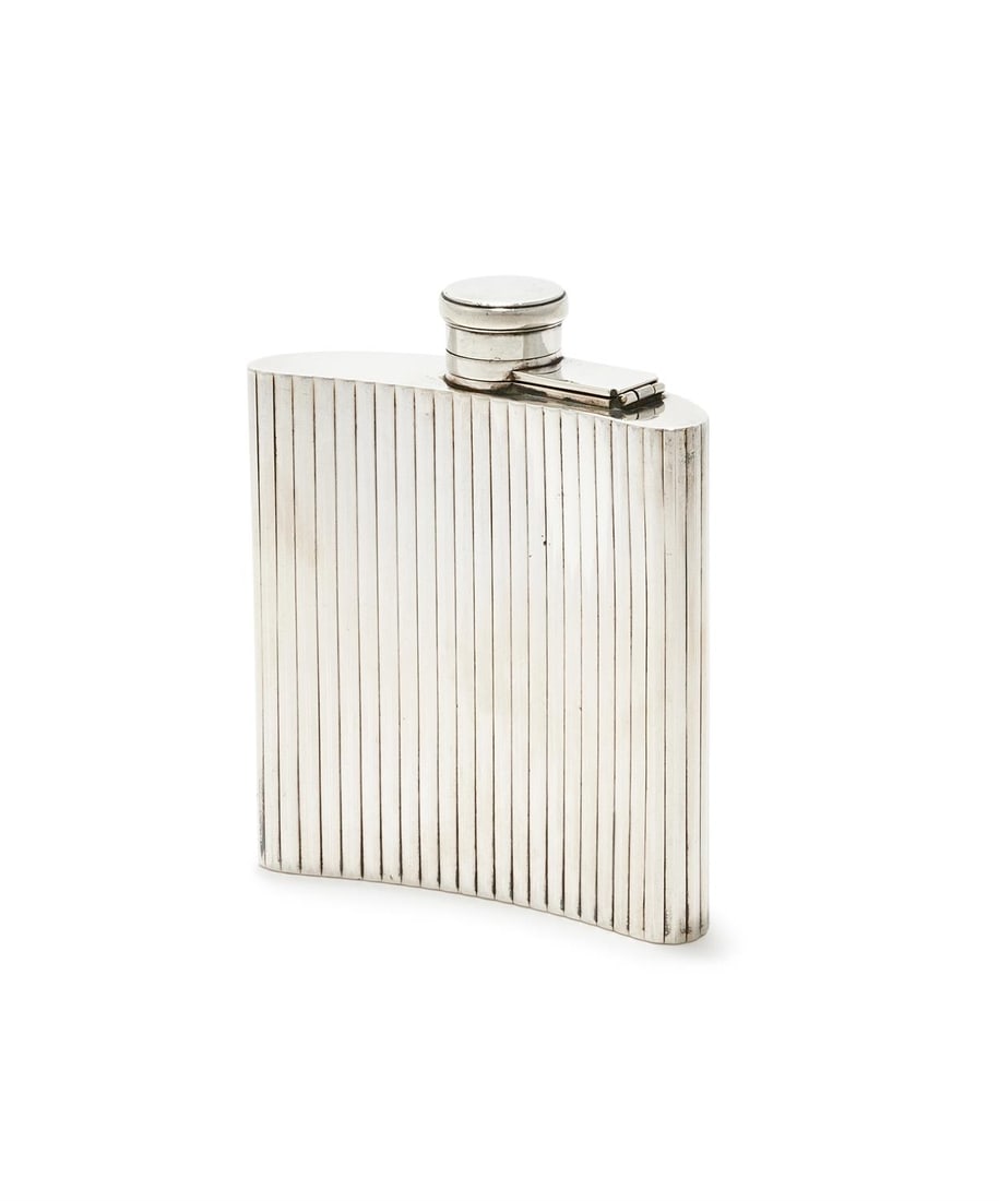 A FRENCH SILVER HIP FLASK (1 of 3)