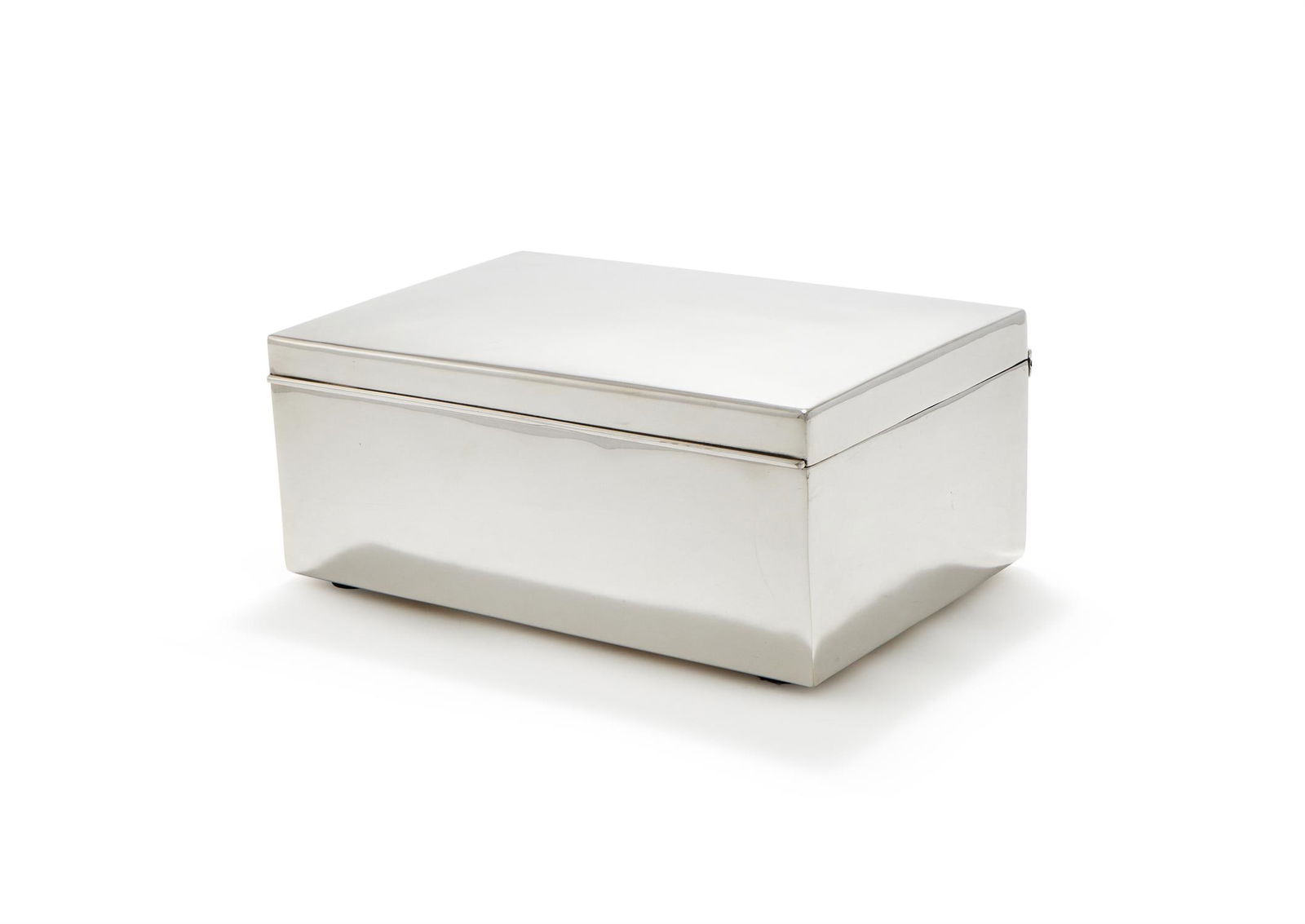 RALPH LAUREN, A SILVER PLATED TABLE BOX (1 of 2)