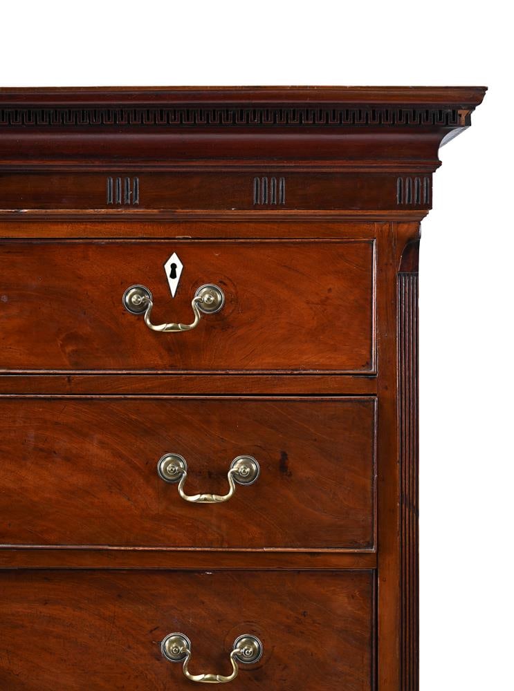 Y A GEORGE III MAHOGANY CHEST ON CHEST, CIRCA 1800 - 2