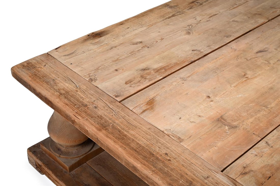 A LARGE PINE LOW CENTRE OR COFFEE TABLE, 20TH CENTURY - 4