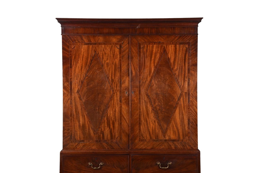 Y A LATE GEORGE III MAHOGANY, ROSEWOOD CROSSBANDED AND SATINWOOD STRUNG LINEN PRESS, CIRCA 1800 - 2
