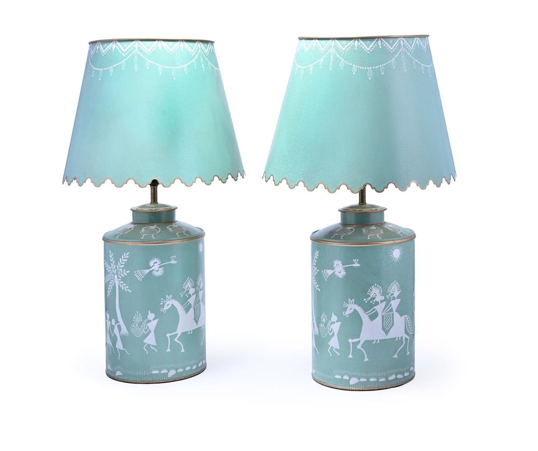 A PAIR OF TOLEWARE LAMPS AND SHADES, LATE 20TH CENTURY (1 of 1)