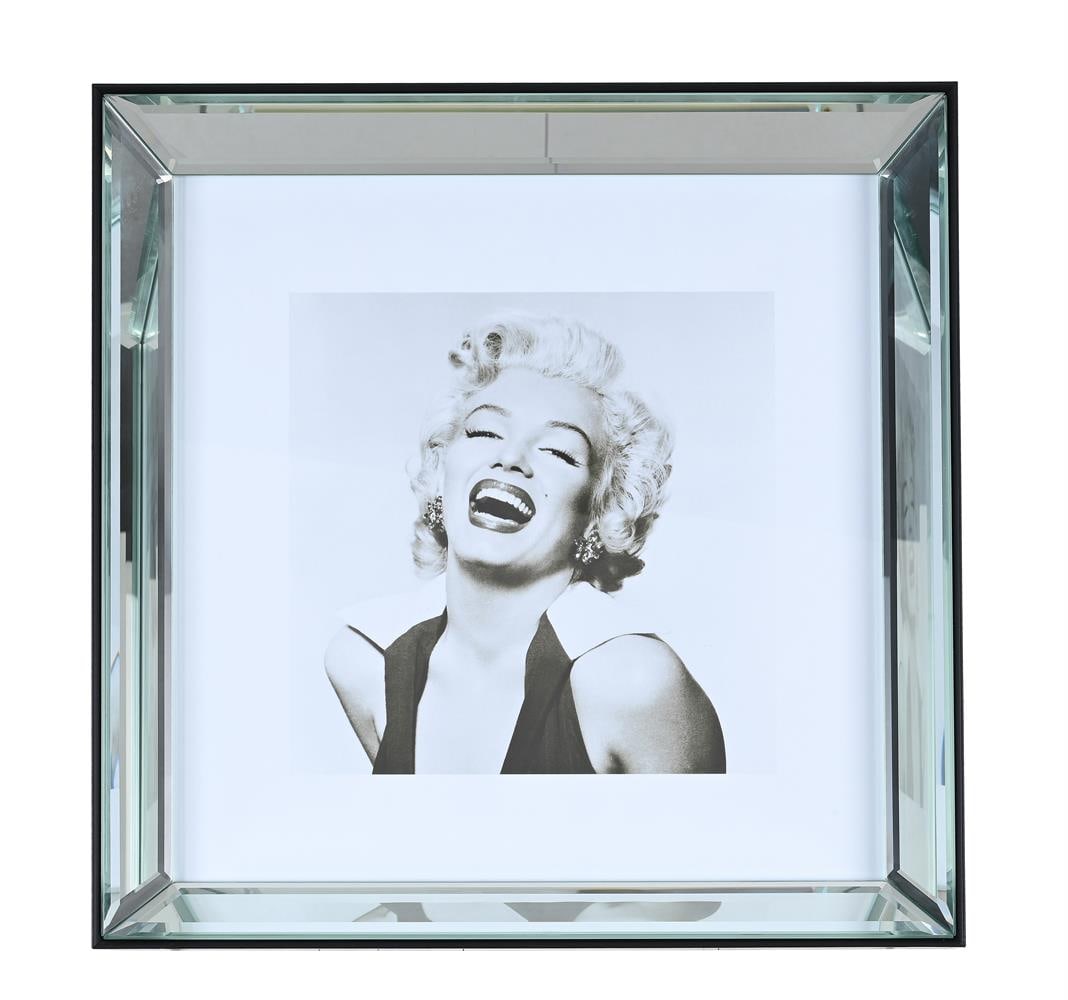 A SET OF SIX SQUARE MIRRORED PHOTO FRAMES, OF RECENT MANUFACTURE - 7