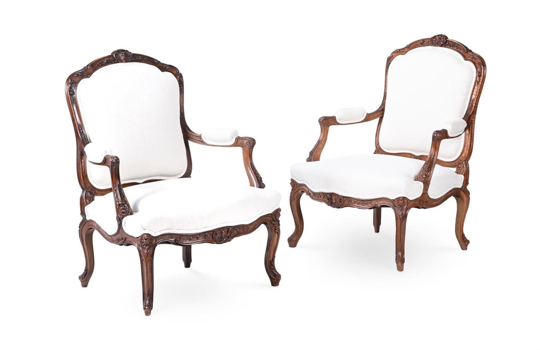 A PAIR OF BEECH FAUTEUILS, FRENCH, IN LOUIS XV STYLE, CIRCA 1900 - 2