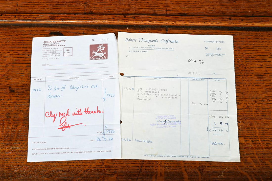 A GEORGE III OAK AND MAHOGANY CROSSBANDED DRESSER BASE, LATE 18TH CENTURY - 4