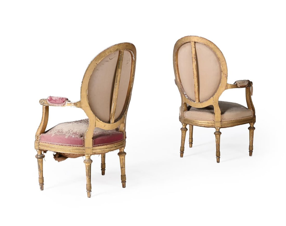 A PAIR OF CARVED WOOD AND GILT GESSO FAUTEUILS, IN LOUIS XVI STYLE, ENGLISH, FIRST HALF 19TH CENTURY - 3