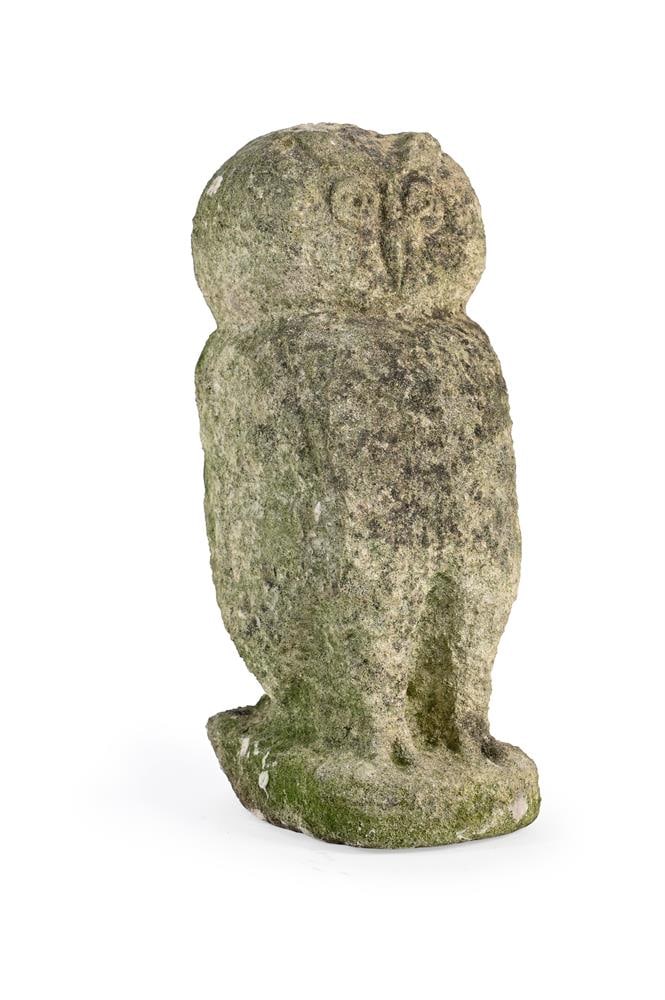 A SMALL CARVED STONE OWL, 19TH OR 20TH CENTURY: A SMALL CARVED STONE OWL 19TH OR 20TH