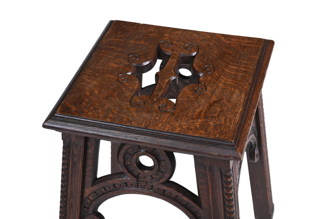 A VICTORIAN CARVED OAK STOOL OR URN STAND, LAST QUARTER 19TH CENTURY - 2