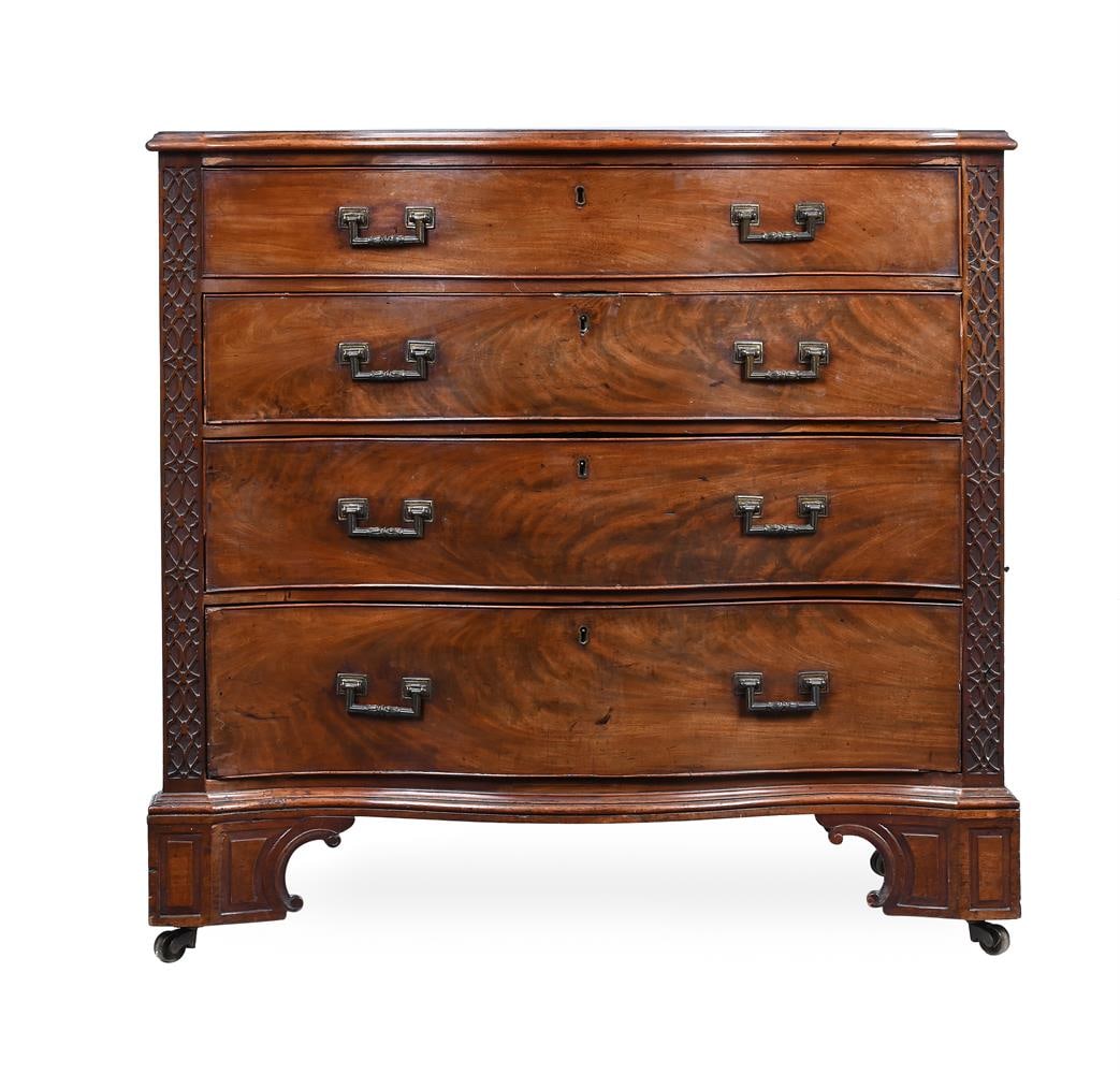 A GEORGE III MAHOGANY SERPENTINE COMMODE OR CHEST OF DRAWERS, CIRCA 1775: A GEORGE III MAHOGANY SERPENTINE COMMODE OR CHEST OF DRAWERS IN THE MANNER OF WILLIAM GOMM, CIRCA 1775 106cm high, 108cm wide, 55.5cm deep Condition Report: PLEASE NOTE: