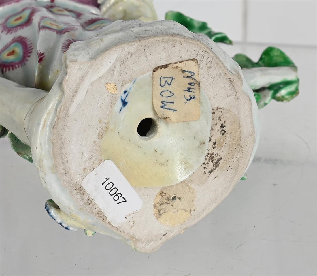 A BOW PORCELAIN MODEL OF A 'FLOWER GIRL', CIRCA 1760 - 3