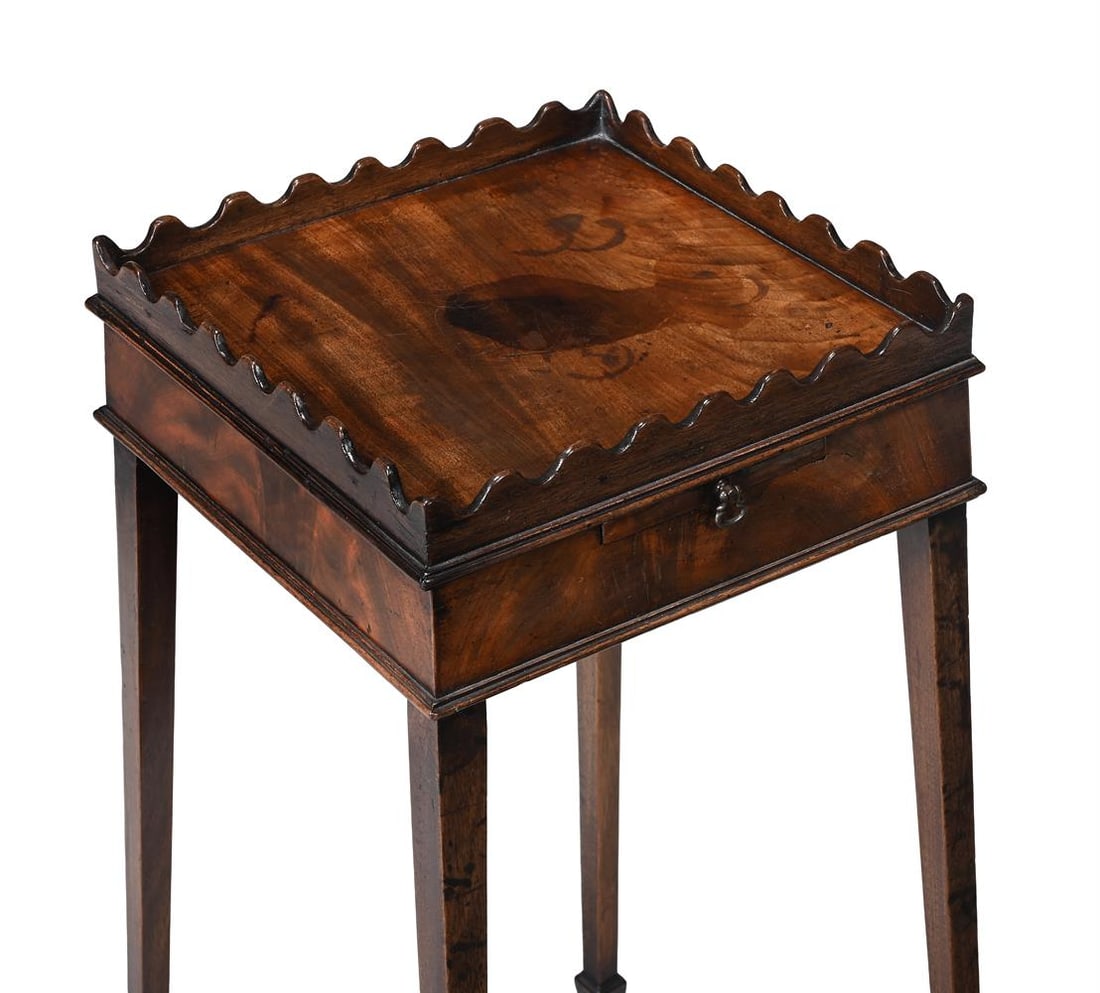 A GEORGE III MAHOGANY URN STAND, CIRCA 1790 - 2