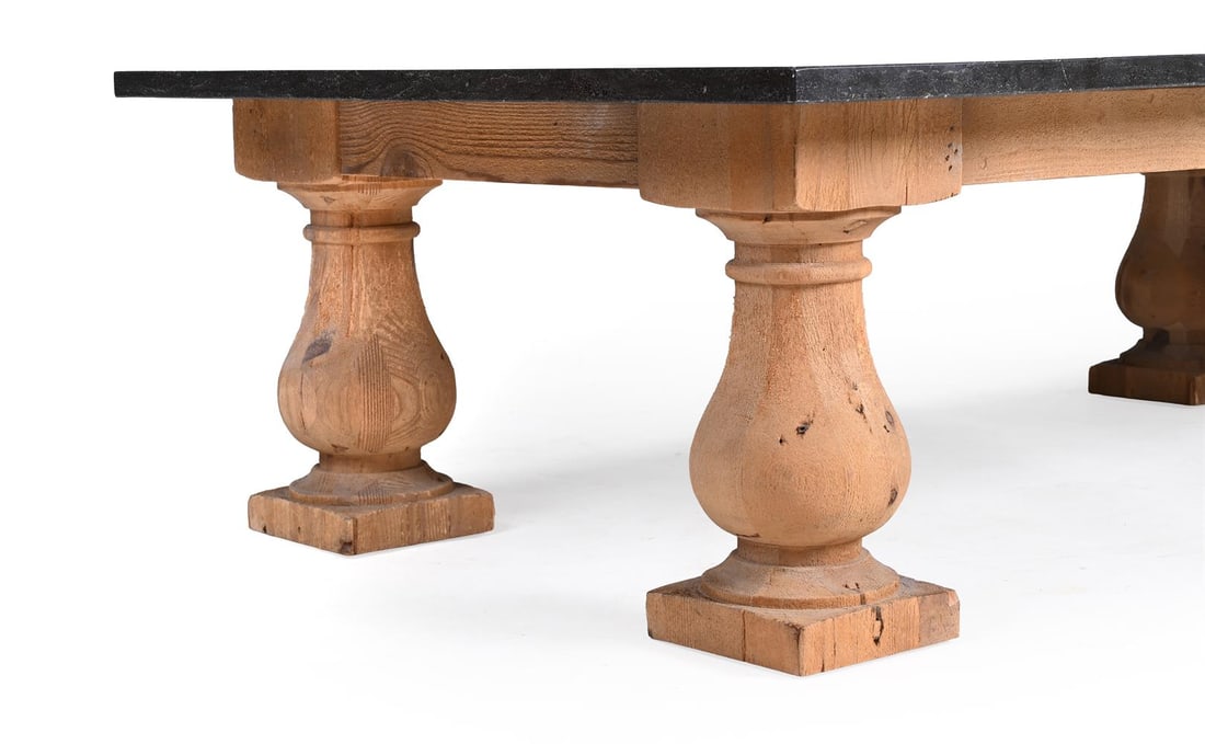 A LARGE GREY VEINED MARBLE TOPPED LOW OR COFFEE TABLE, 20TH CENTURY - 3