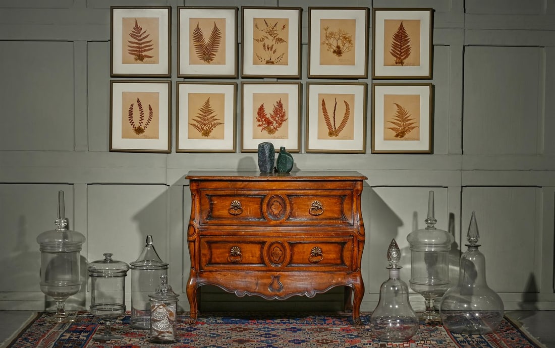A WALNUT COMMODE, FRENCH PROVINCIAL, 19TH CENTURY - 5