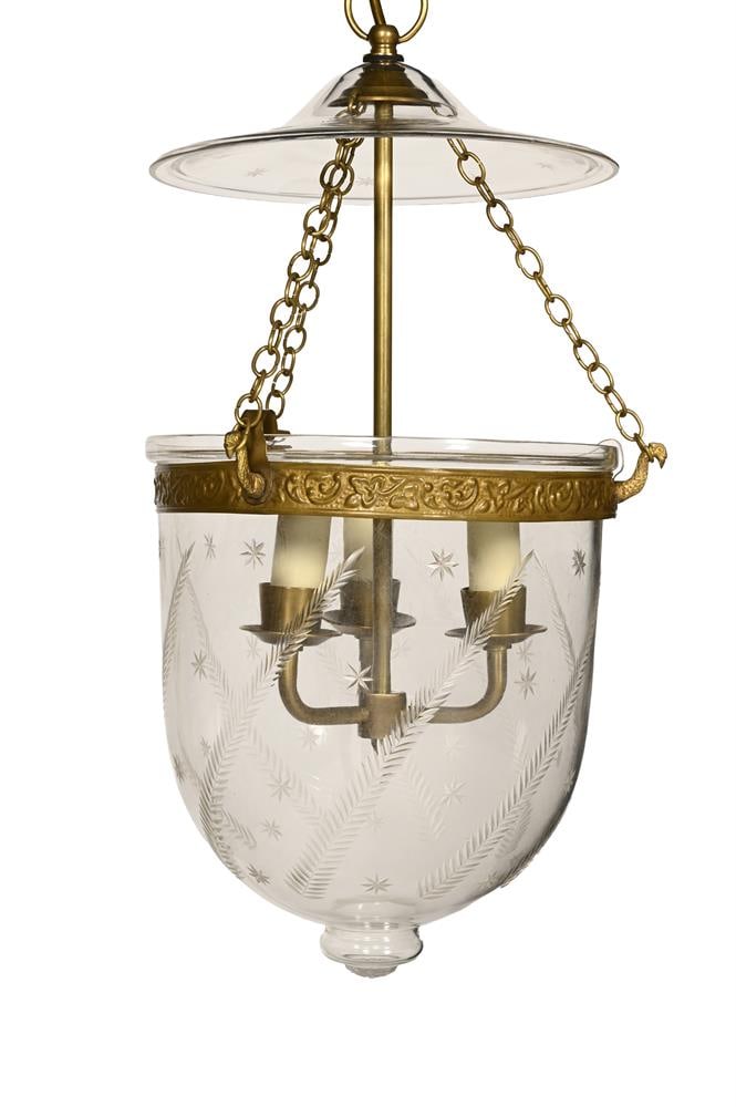 A PAIR OF VAUGHAN HUNDI STYLE GLASS GLOBE LANTERNS, 20TH CENTURY - 2