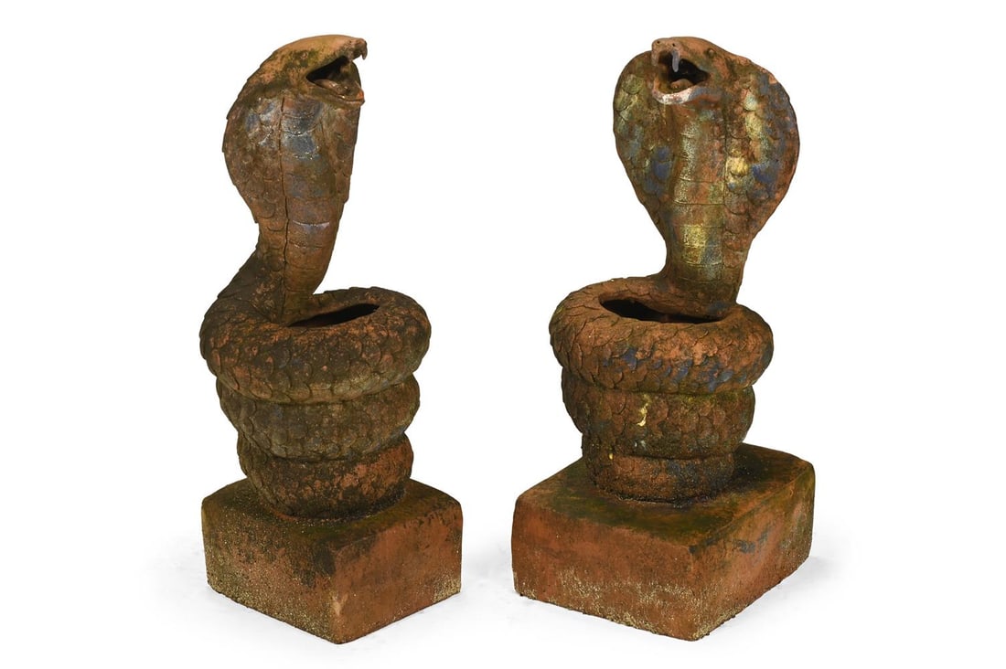 A PAIR OF TERRACOTTA COBRAS, 20TH CENTURY - 2