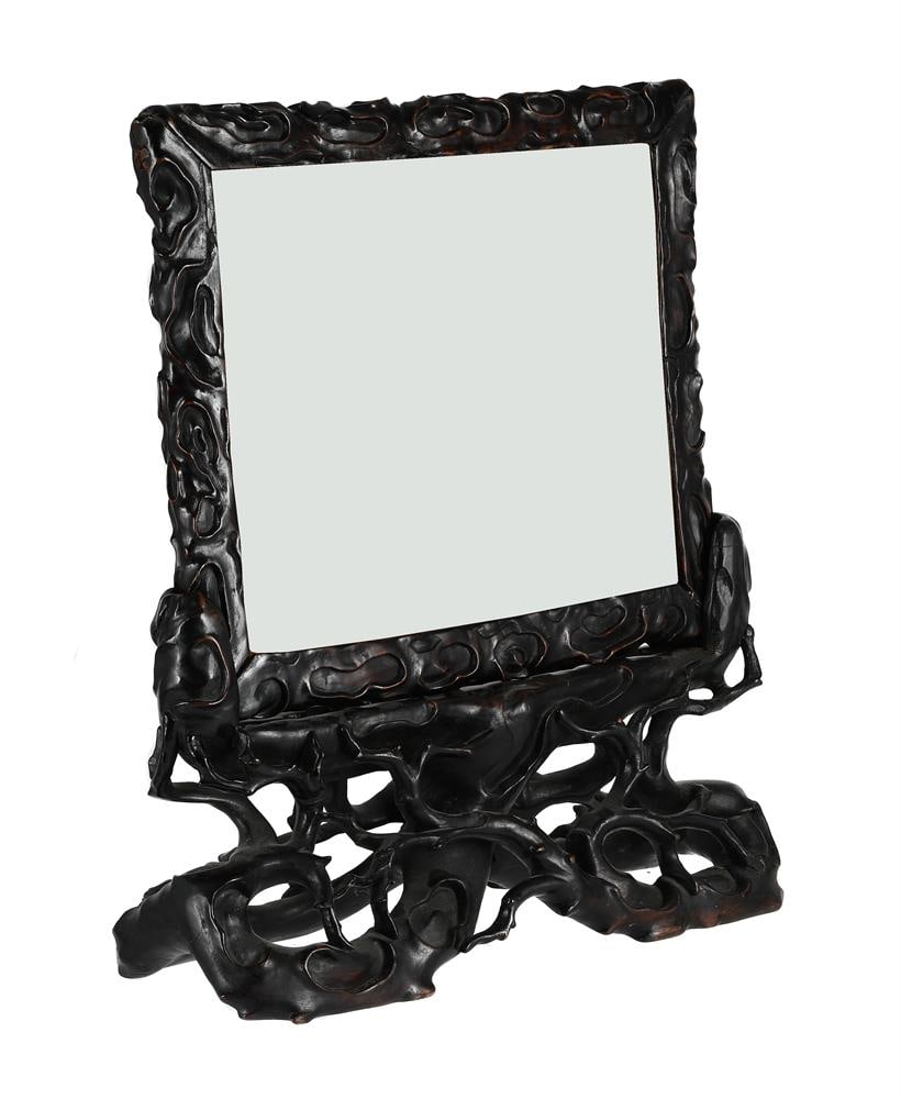 A CARVED CHINESE HARDWOOD TABLE SCREEN FRAME AND STAND, 19TH CENTURY - 2