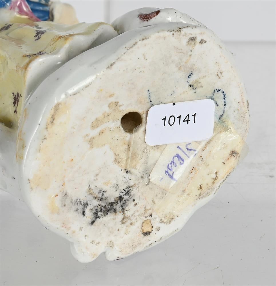 A BOW PORCELAIN MODEL OF A SPORTSWOMAN, MID 18TH CENTURY - 3