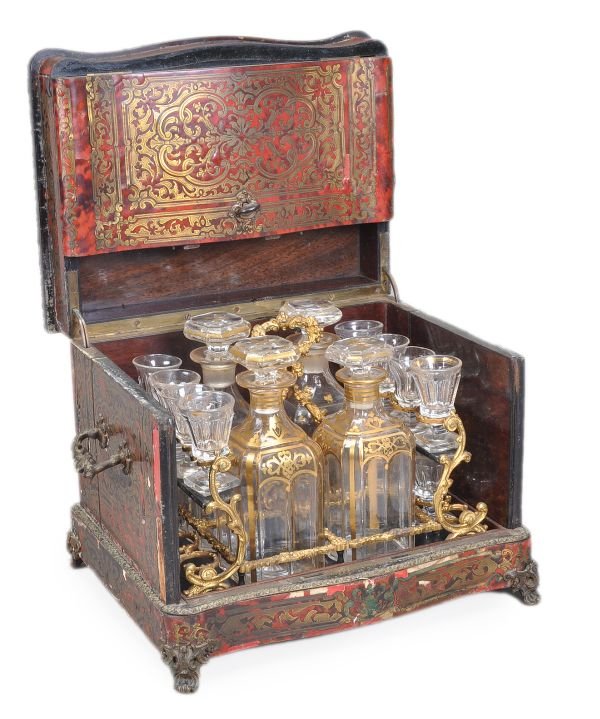 A tortoiseshell and brass marquetry veneered lique - 2