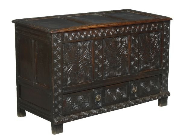A carved oak mule chest, late 17th/early 18th cen