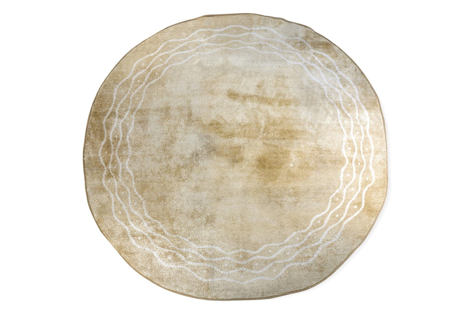 λ THE ALLEN STUDIO, A LARGE CIRCULAR RUG (1 of 1)