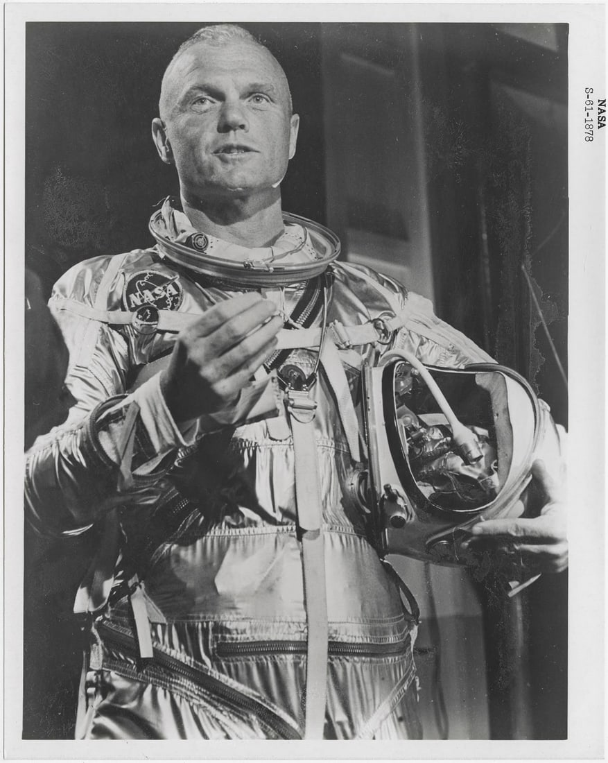 [Mercury Atlas 6] THE FIRST AMERICAN IN ORBIT JOHN GLENN PRIOR TO THE FRIENDSHIP 7 MISSION (1 of 2)
