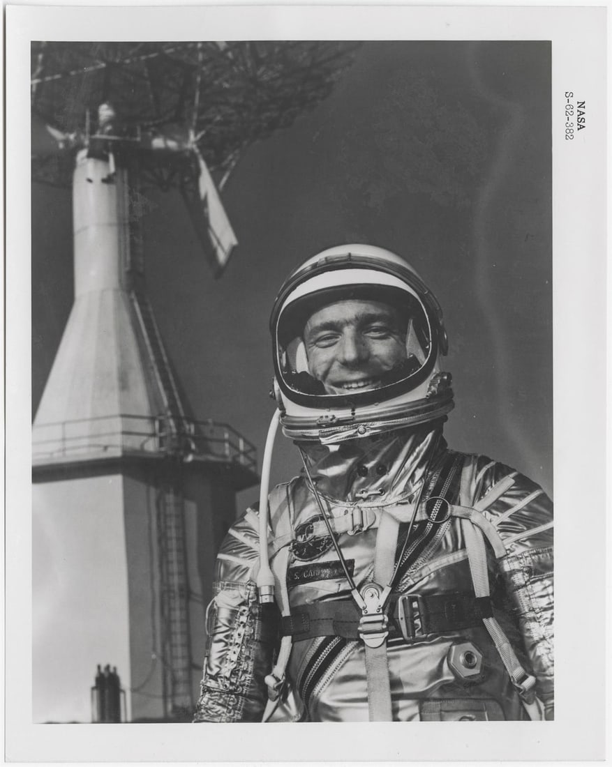 [Mercury Atlas 7] PORTRAIT OF SPACE PIONEER SCOTT CARPENTER PRIOR TO THE AURORA 7 MISSION (1 of 2)