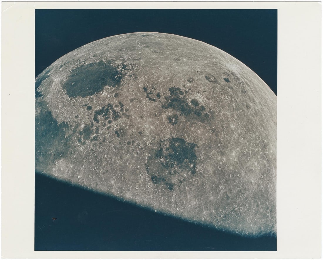 [Apollo 8] FIRST WIDE-ANGLE VIEW OF THE MOON’S FARSIDE AFTER THE TRANS-EARTH INJECTION (1 of 2)