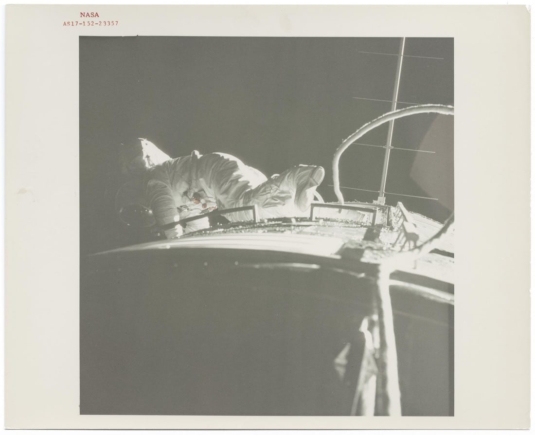 [Apollo 17] RONALD EVANS PERFORMING THE LAST DEEP SPACE SPACEWALK (1 of 2)