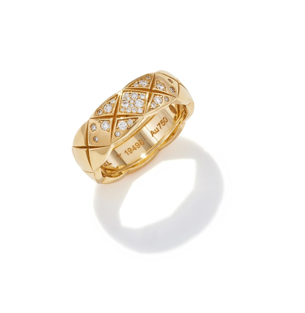 CHANEL, A DIAMOND-SET 'COCO CRUSH' RING (1 of 4)
