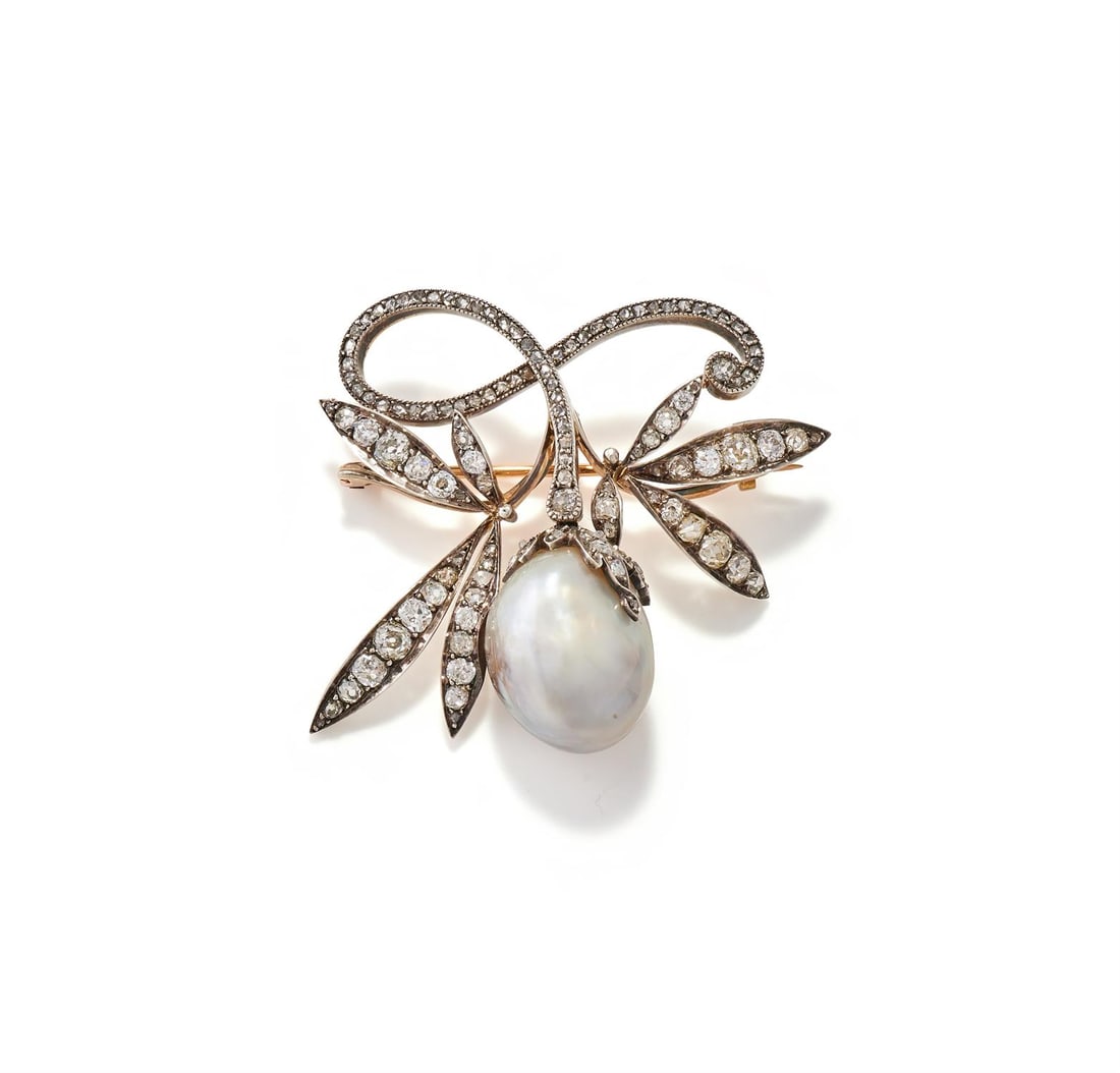 A NATURAL BLISTER PEARL AND DIAMOND BROOCH (1 of 4)