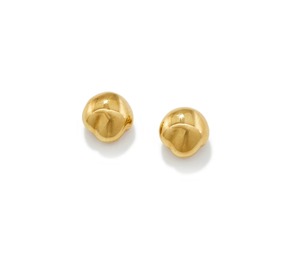 ELSA PERETTI FOR TIFFANY & CO., A PAIR OF 'FREE FORM' STUD EARRINGS (1 of 2)