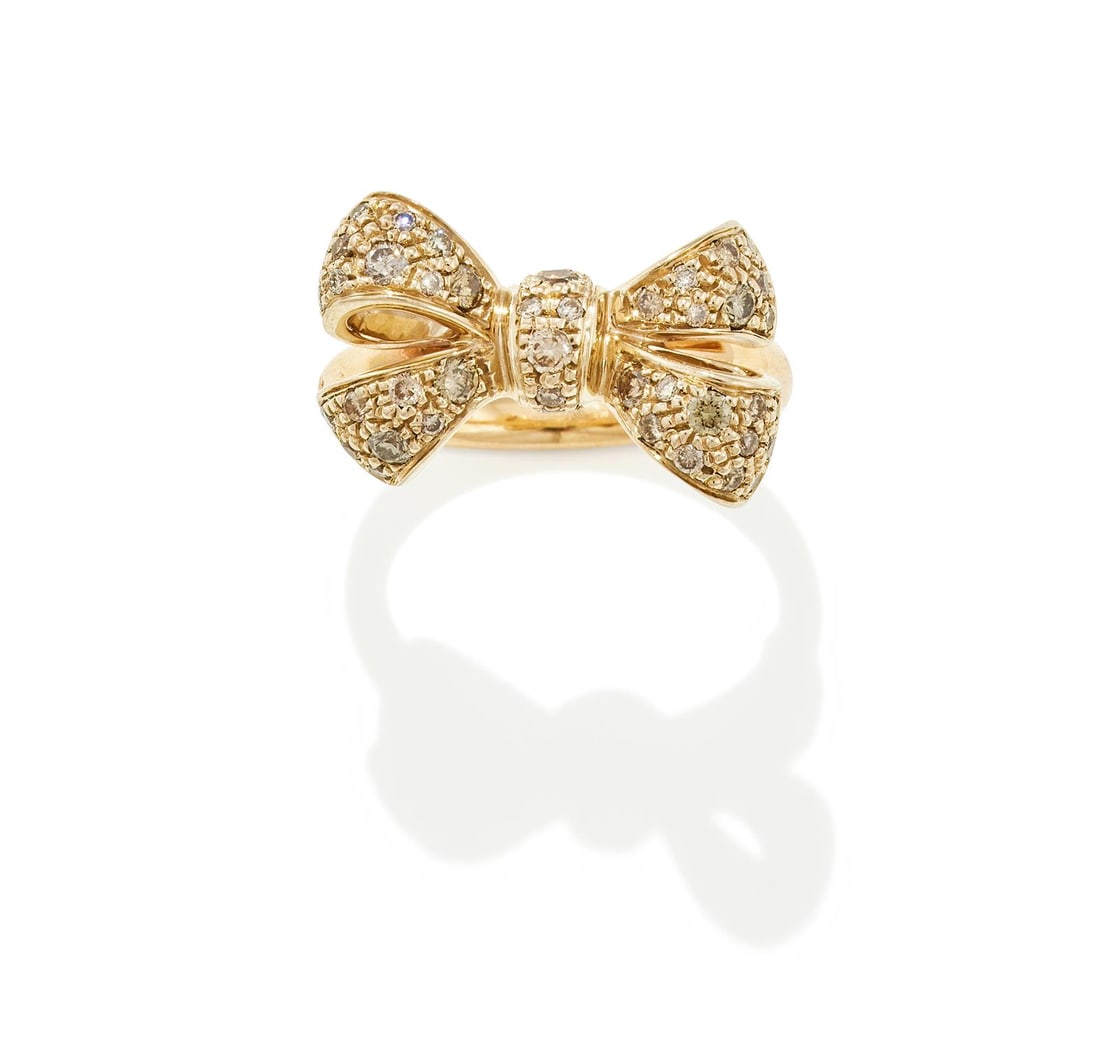 POMELLATO, A DIAMOND 'FOREVER' RING (1 of 4)