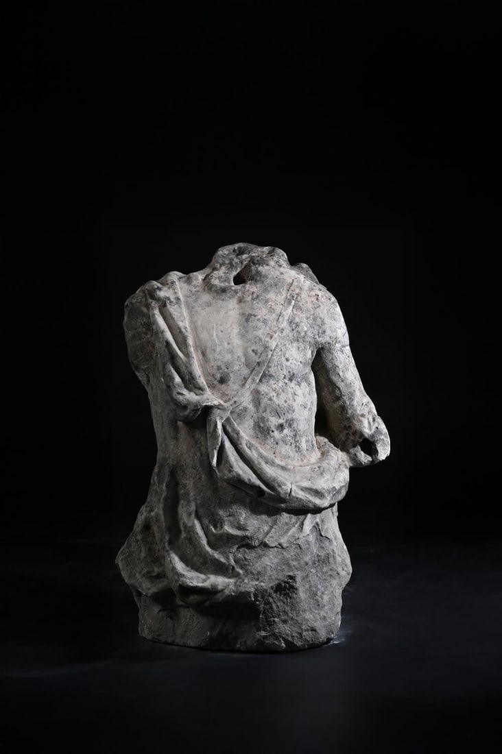 AFTER THE ANTIQUE, A FRENCH CARVED STONE MALE TORSO BURGUNDIAN, 17TH CENTURY (1 of 3)