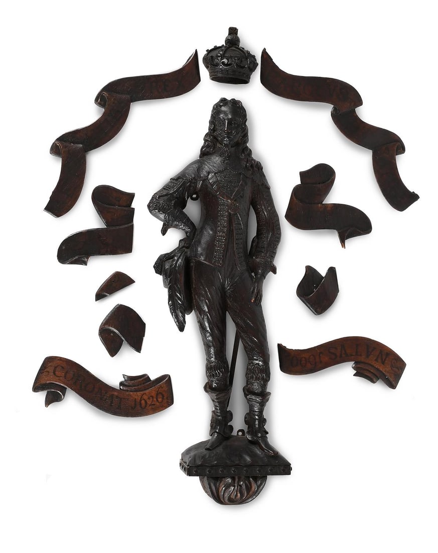 A CARVED WALNUT FIGURE OF CHARLES I, LATE 17TH OR EARLY 18TH CENTURY (1 of 4)