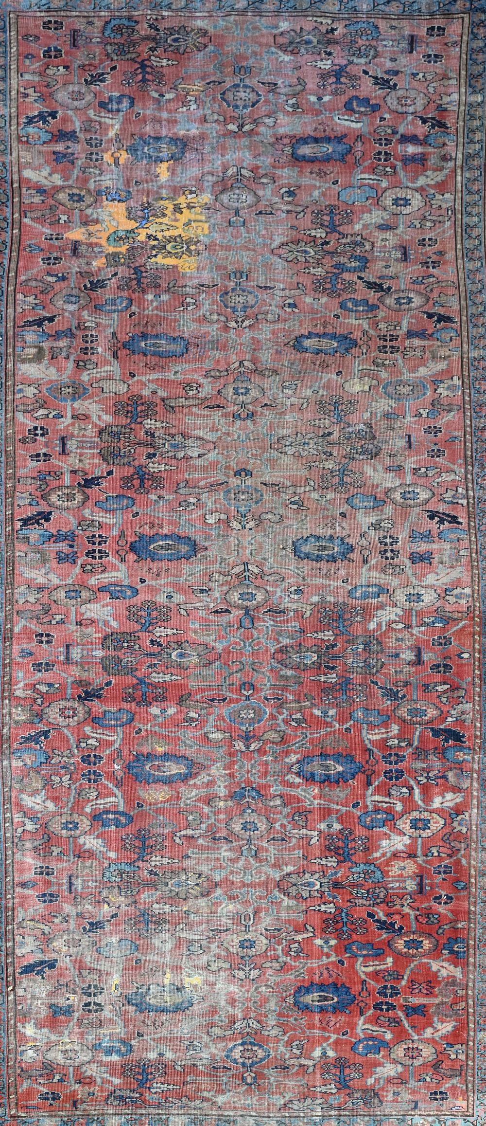 A SERAPI CARPET - 2