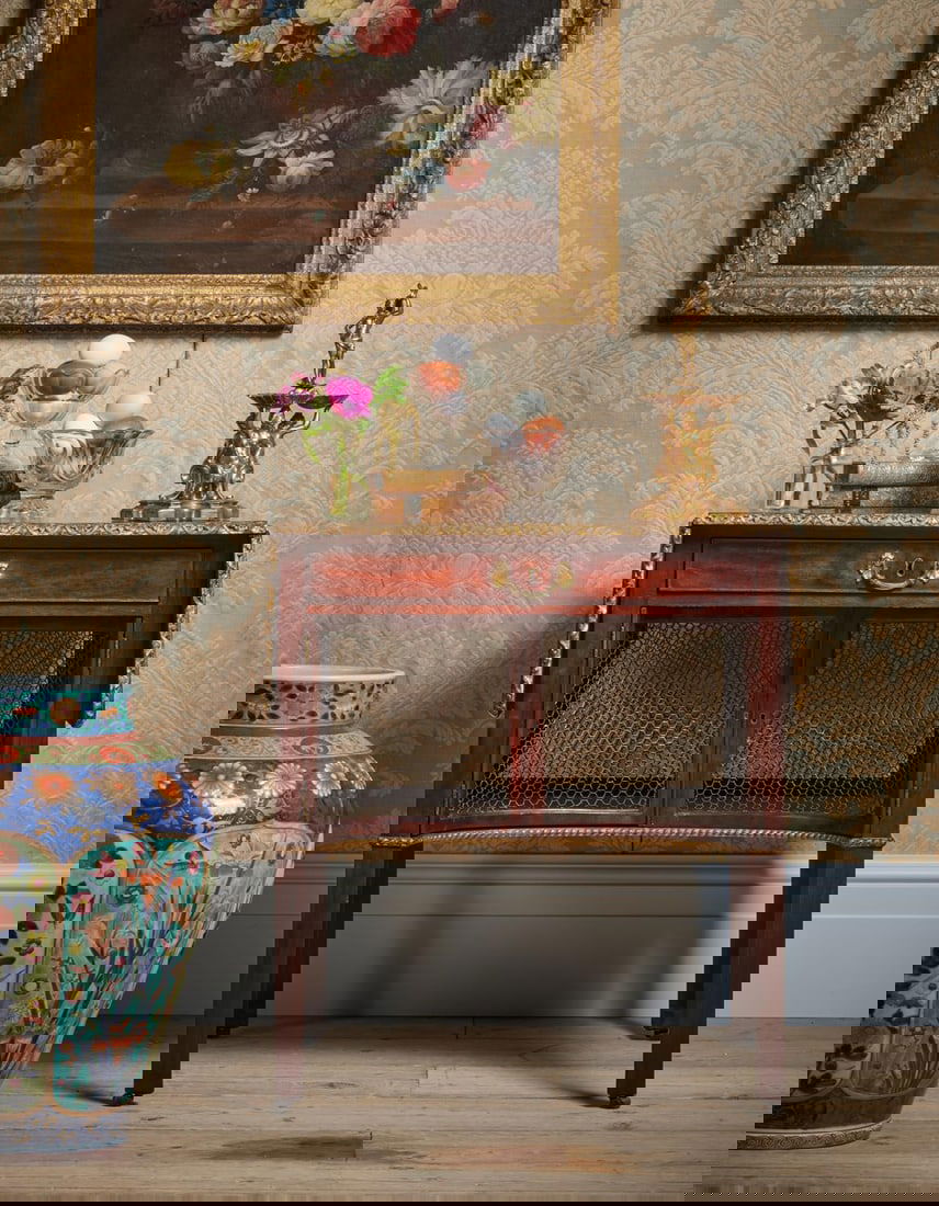 AN UNUSUAL GEORGE III MAHOGANY AND PARCEL GILT 'BREAKFASTE' TABLE, CIRCA 1760: AN UNUSUAL GEORGE III MAHOGANY AND PARCEL GILT 'BREAKFASTE' TABLEAFTER DESIGNS BY THOMAS CHIPPENDALE, CIRCA 176069.5cm high, 63cm wide, 62.5cm deep