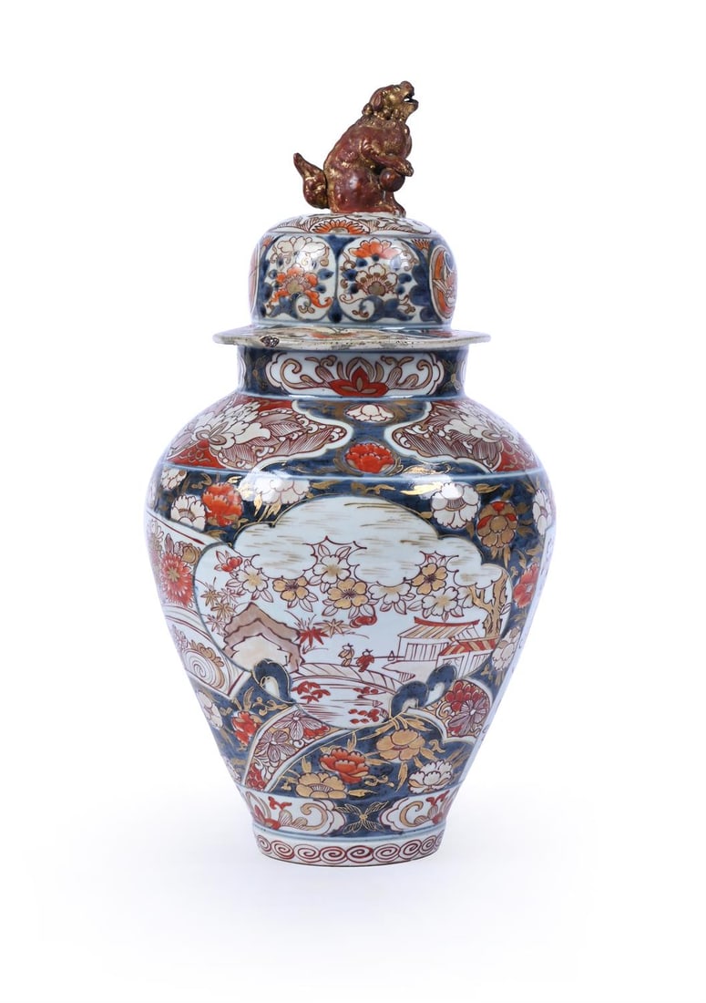 A JAPANESE IMARI VASE AND COVER, EDO PERIOD, 18TH CENTURY (1 of 3)