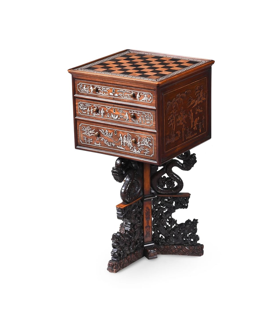 Y AN UNUSUAL ANGLO CHINESE PADOUK, BOXWOOD, EBONY AND IVORY GAMES TABLE, MID 19TH CENTURY (1 of 6)