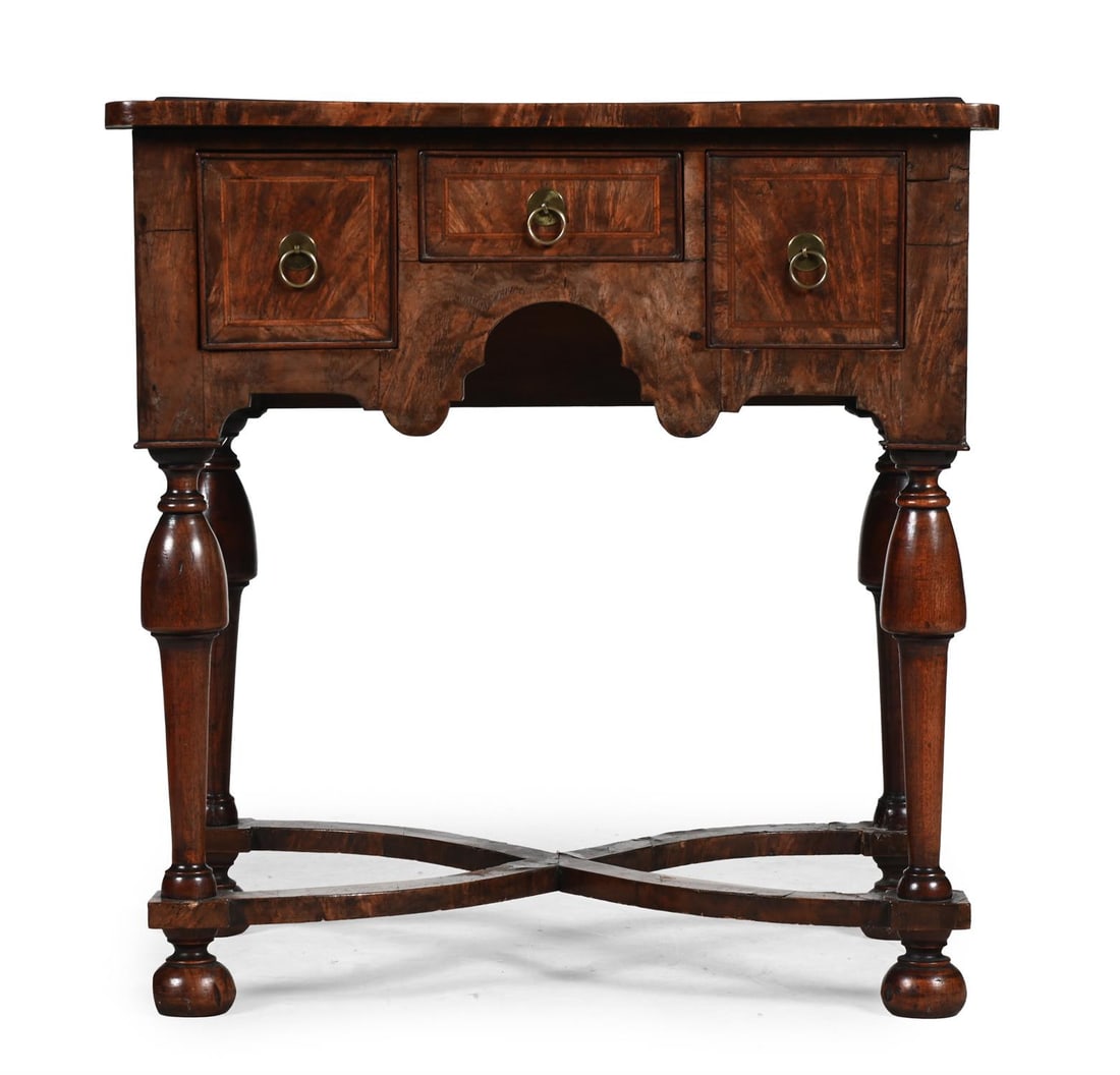 A GEORGE I WALNUT AND FEATHERBANDED LOWBOY OR SIDE TABLE, CIRCA 1720 (1 of 3)