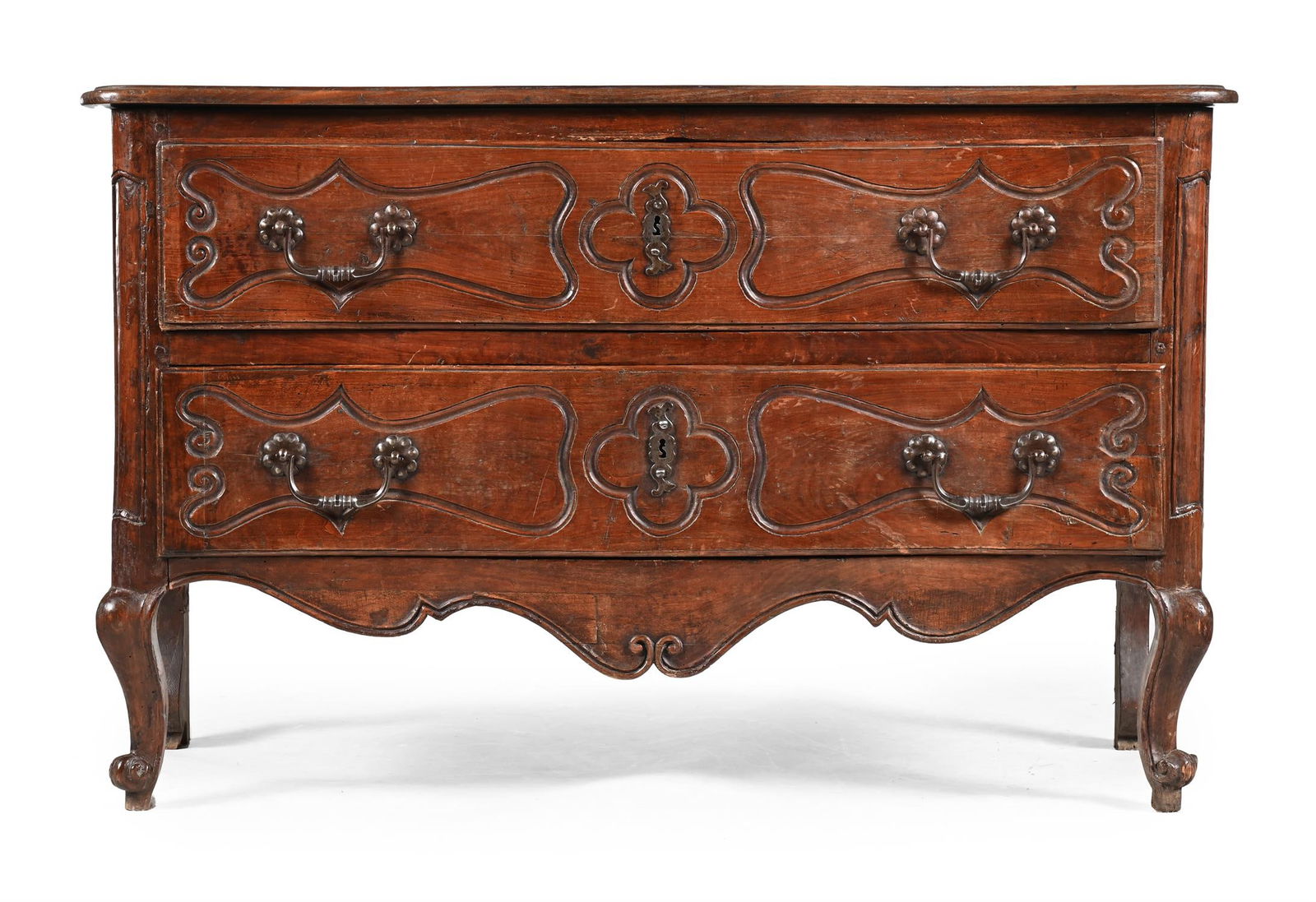 A LOUIS XV CHESTNUT SERPENTINE FRONTED COMMODE, MID 18TH CENTURY (1 of 4)