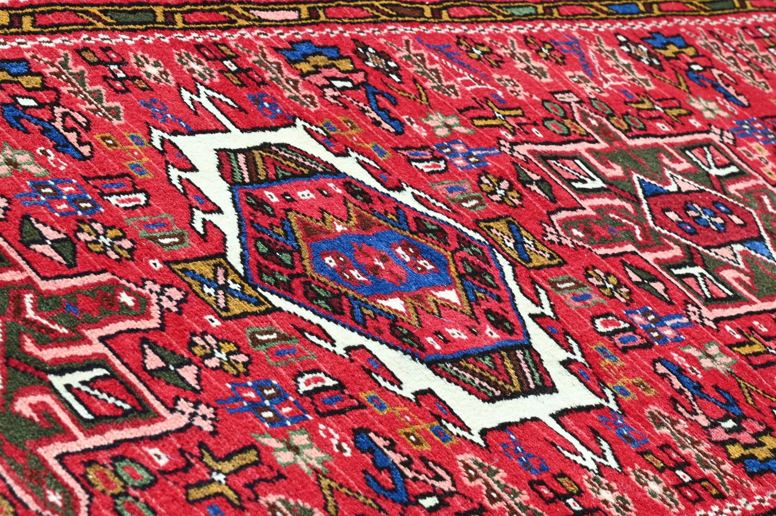 A KARAJAR RUNNER - 4