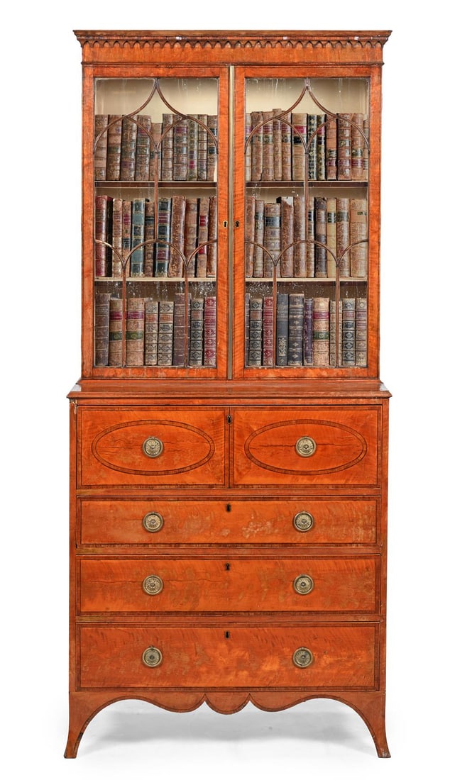 Y A GEORGE III SATINWOOD AND TULIPWOOD BANDED SECRETAIRE BOOKCASE, CIRCA 1770 (1 of 4)