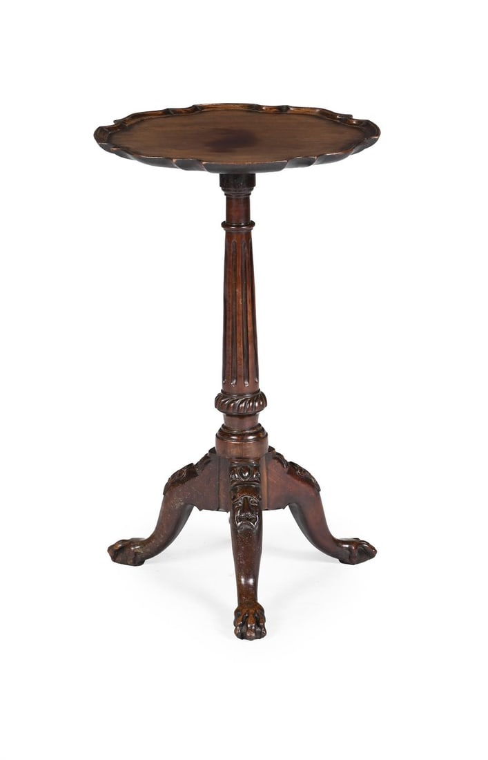A GEORGE III MAHOGANY PIE CRUST TRIPOD TABLE, IRISH, CIRCA 1770 (1 of 3)