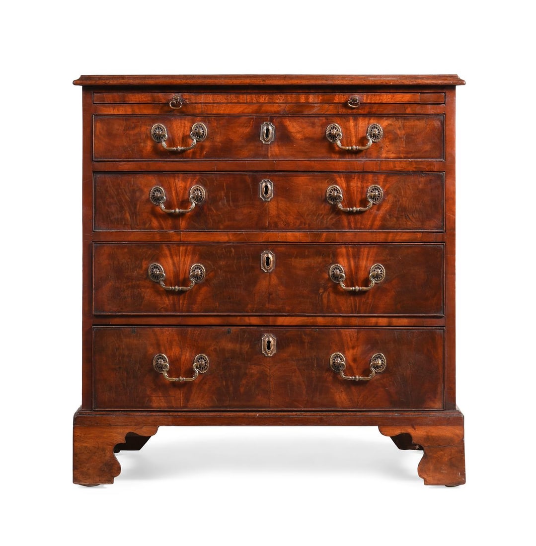 A GEORGE III MAHOGANY AND CEDAR BACHELOR'S CHEST, CIRCA 1780 (1 of 3)