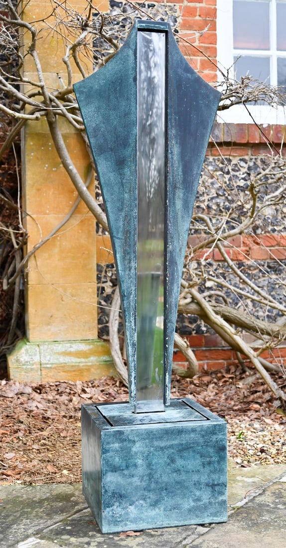 λ A BRONZE, PATINATED METAL AND MIRRORED ‘VOLANTE’ WATER SCULPTURE, BY DAVID (1 of 1)