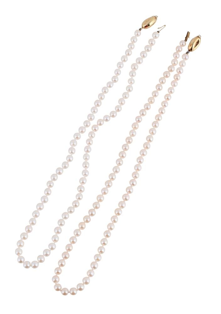 TWO CULTURED PEARL NECKLACES: TWO CULTURED PEARL NECKLACES The unifo