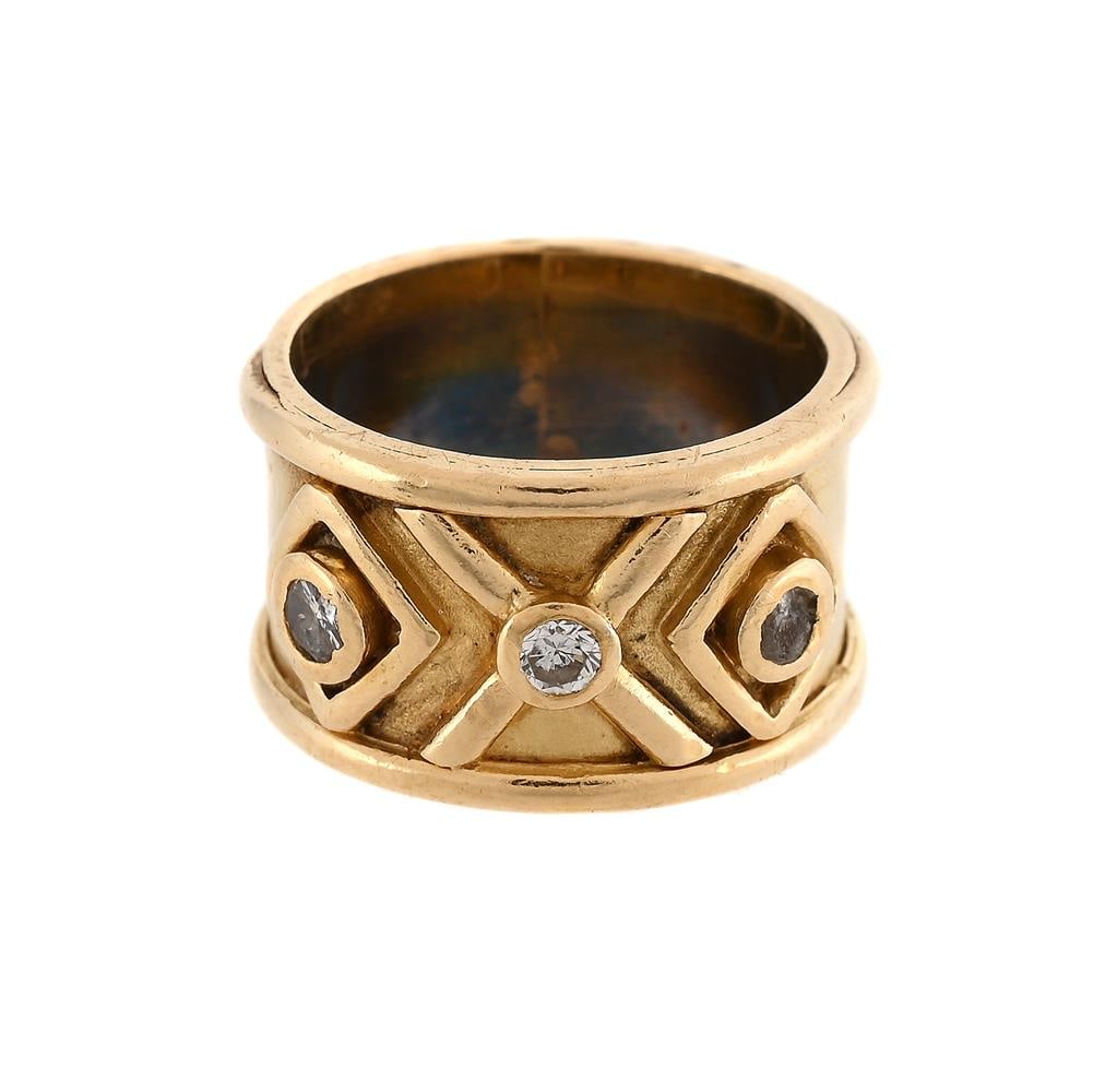 A DIAMOND SET DRESS RING (1 of 2)