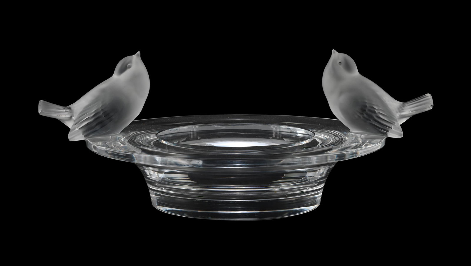 LALIQUE, `DEUX MOINEAUX MOQUEURS' BOWL; POST 1945: LALIQUE`DEUX MOINEAUX MOQUEURS' BOWL; POST 1945Clear glass bowl with two frosted glass perching sparrowsEngraved 'Lalique® France'40cm diameter