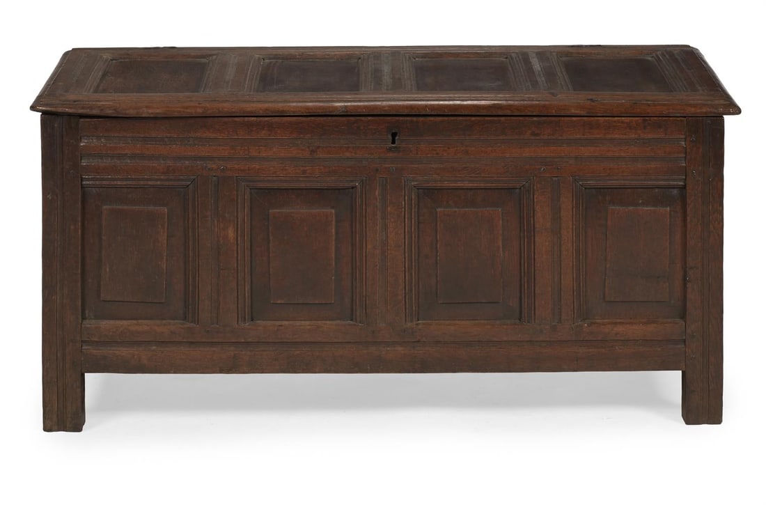 A JAMES II OAK THREE PANEL COFFER, LATE 17TH CENTURY - 2